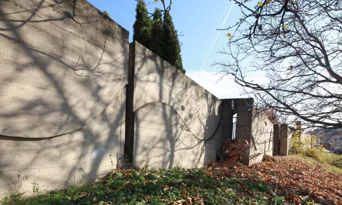 D002 Dekorativní stěna Tesla